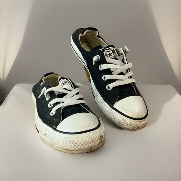 Converse Chuck Taylor Sneaker Women's Size 8 Black & White lace up skate shoes - Picture 1 of 7